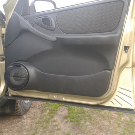 Подиумы B@3 2123 Chevrolet Niv@ (под динамик 16см) купить недорого с доставкой в Магнитогорск